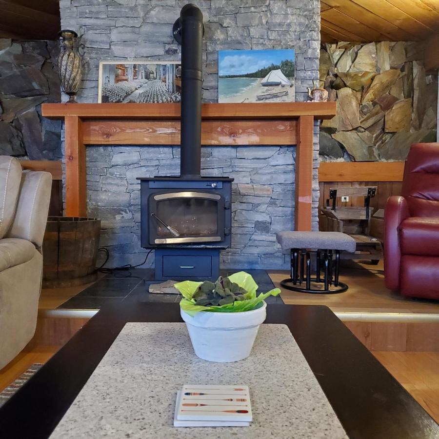 Royal Harrison Retreat Villa Harrison Hot Springs Eksteriør bilde